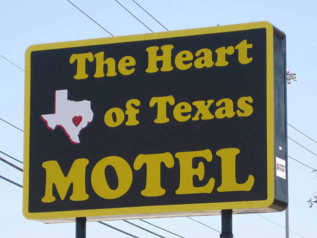 Heart Of Texas Motel Остин Екстериор снимка